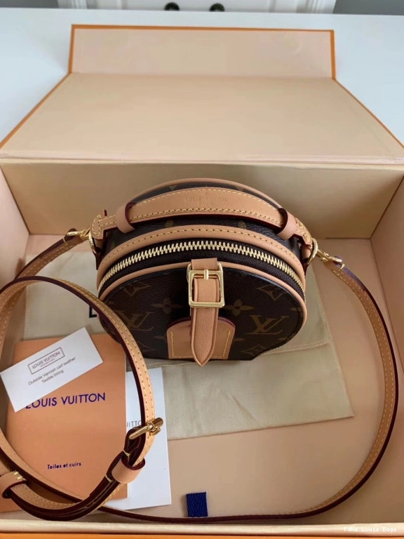 Repladies BOITE VUITTON CHAPEAU LOUIS MINI 0707